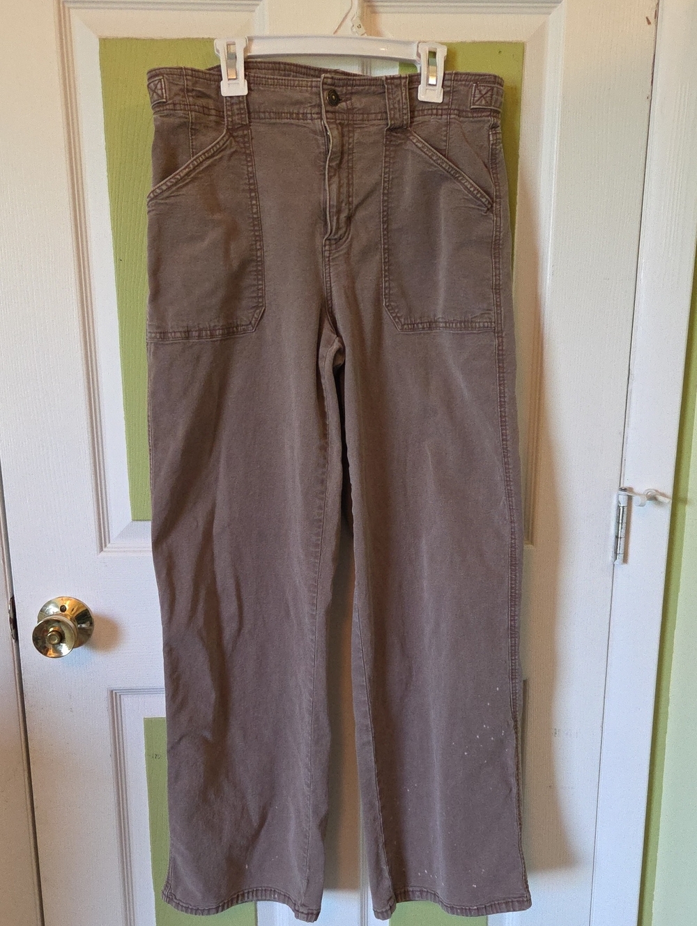 American Eagle Outfitters Taupe Straight-Leg Cargo Pants